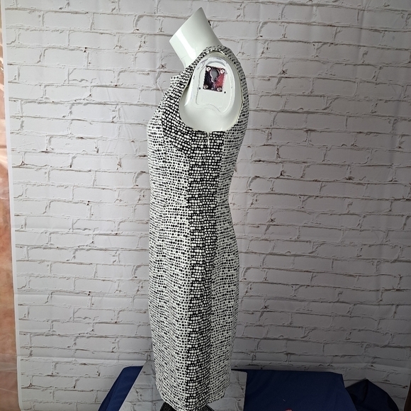 BANANA Republic Black White‎ Sheath Dress - Picture 3 of 12